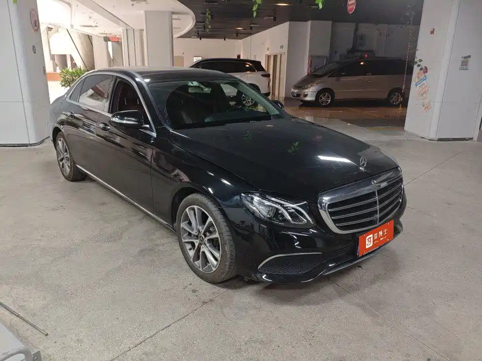 Mercedes-Benz E-Class — миниатюра 2