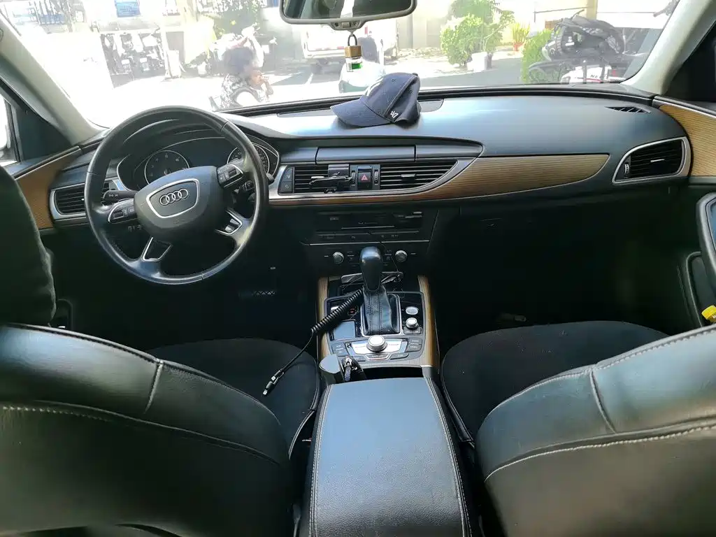 Audi A6L — миниатюра 10