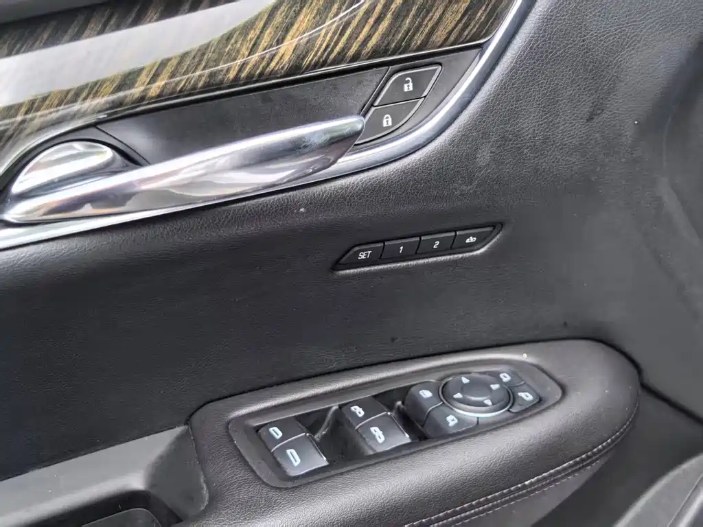 Cadillac XT5 — миниатюра 9