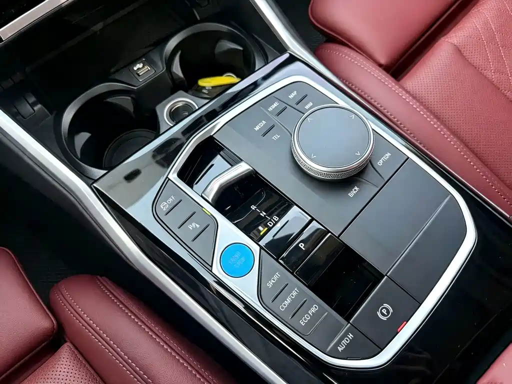 BMW i3 — миниатюра 11
