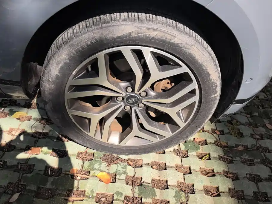 Land Rover Evoque — миниатюра 6