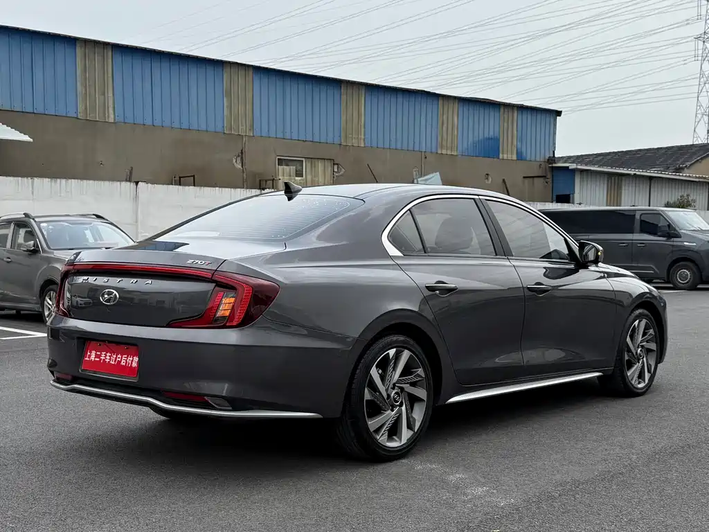 Hyundai Mistra 2021 270TGDi DCT TOP Flagship