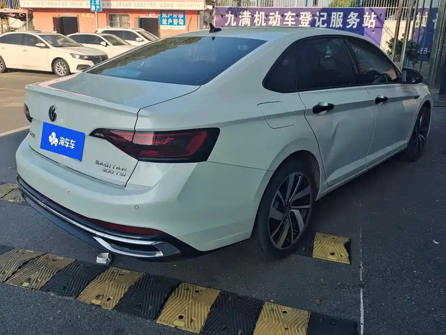 Volkswagen Sagitar — миниатюра 3