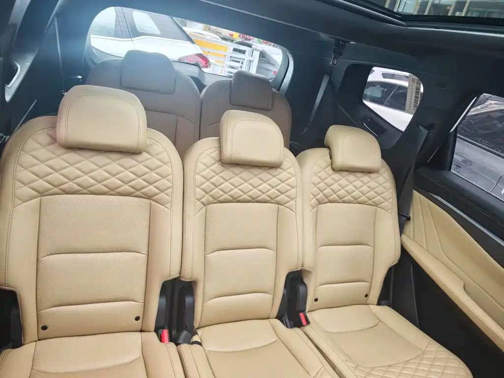 Geely Haoyue L — миниатюра 15