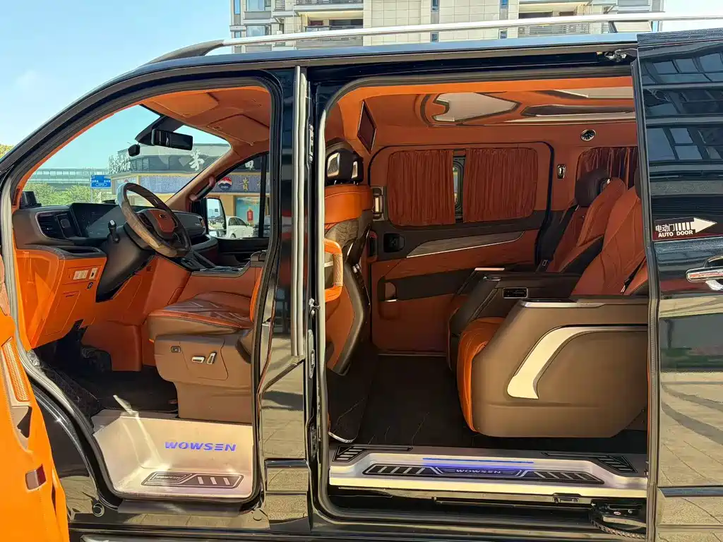 Ford Tourneo — миниатюра 5