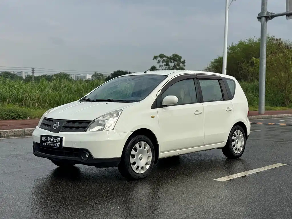 Nissan Livina 2008