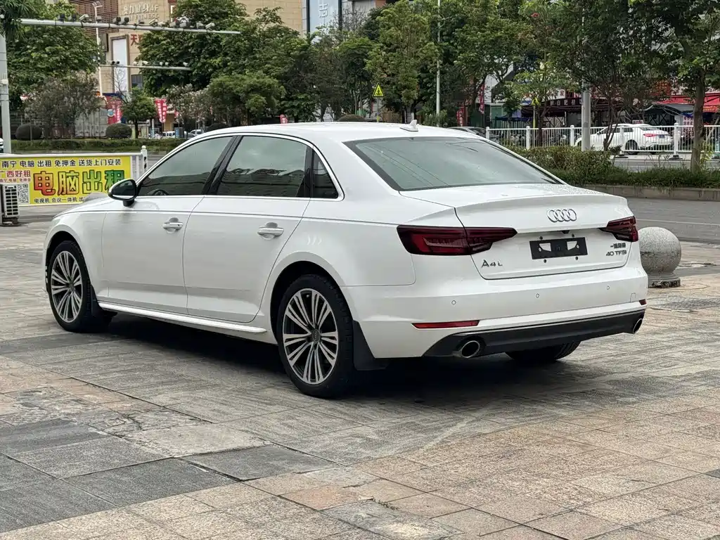 Audi A4L — миниатюра 4