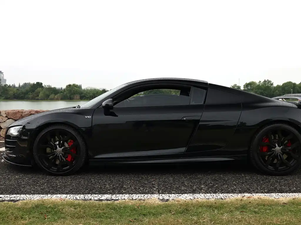 Audi R8 — миниатюра 3