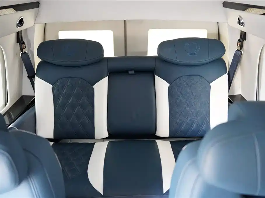 GMC Savana 5.3L G600S 4WD Elegant Premium Edition, фото 17