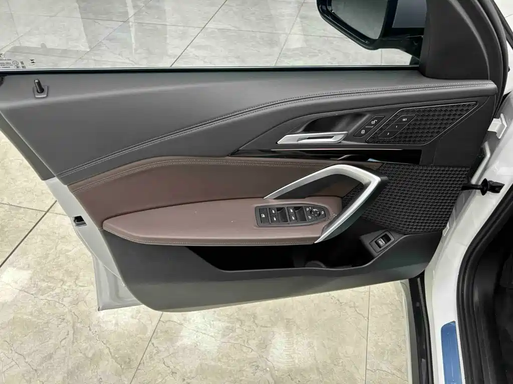 BMW X1 — миниатюра 11