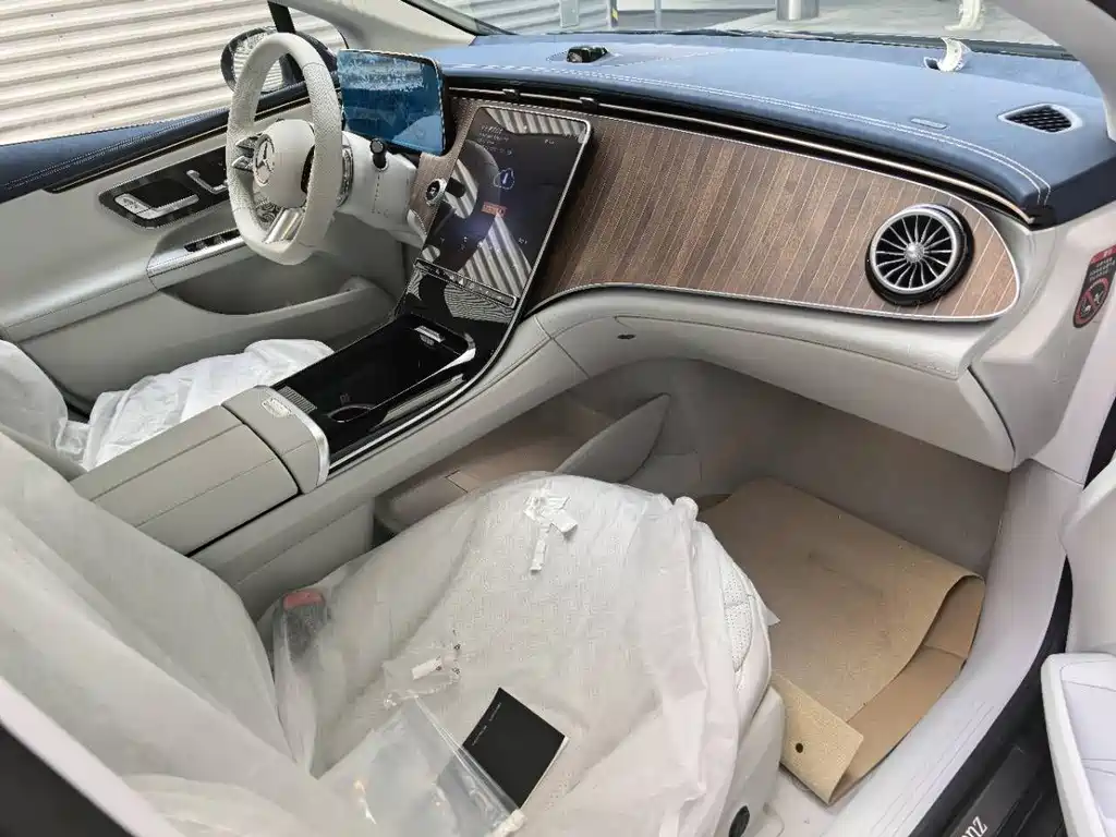 Mercedes-Benz EQE 2025 500 4MATIC