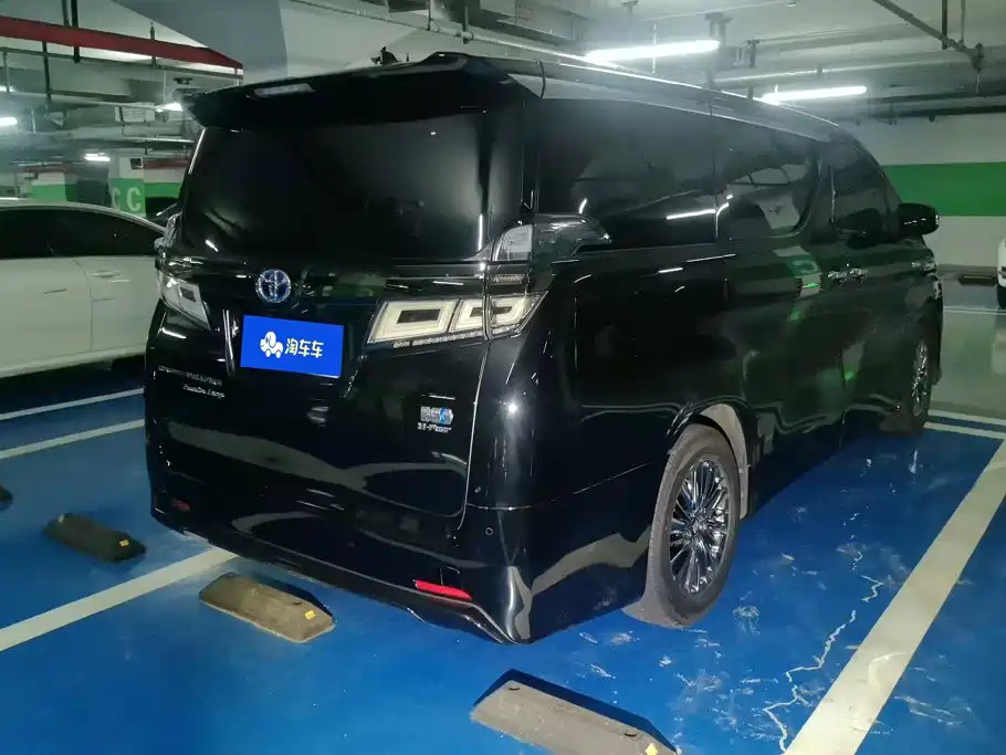 Toyota Vellfire — миниатюра 3
