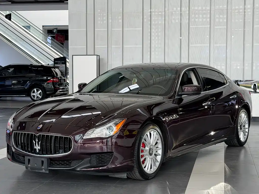 Maserati Quattroporte