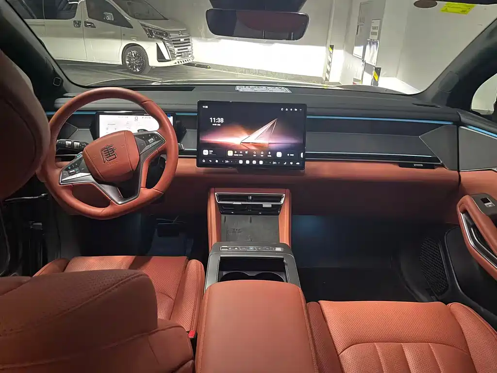 BYD Tang L L 2025 DM 175KM