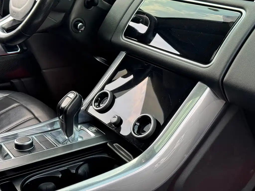 Land Rover Sport — миниатюра 16