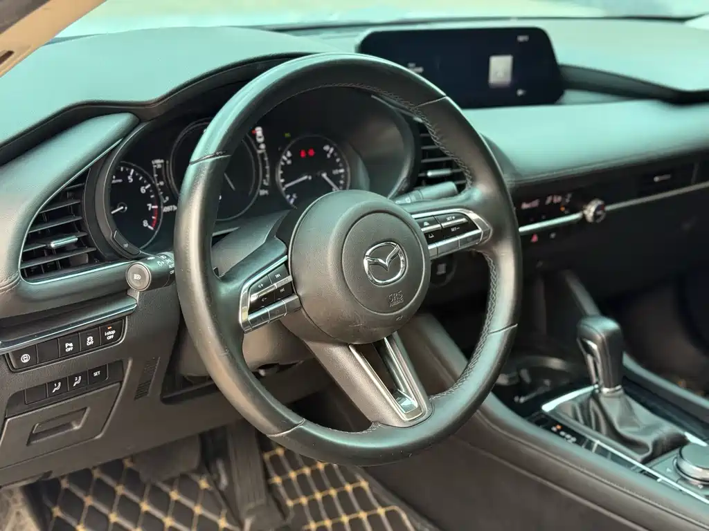 Mazda 3 Axela — миниатюра 8