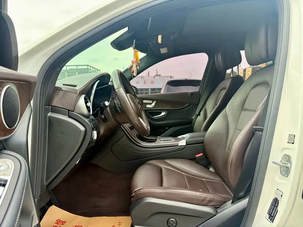 Mercedes-Benz GLC — миниатюра 8