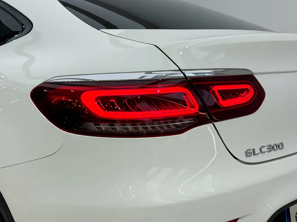 MERCEDES-BENZ GLC COUPE