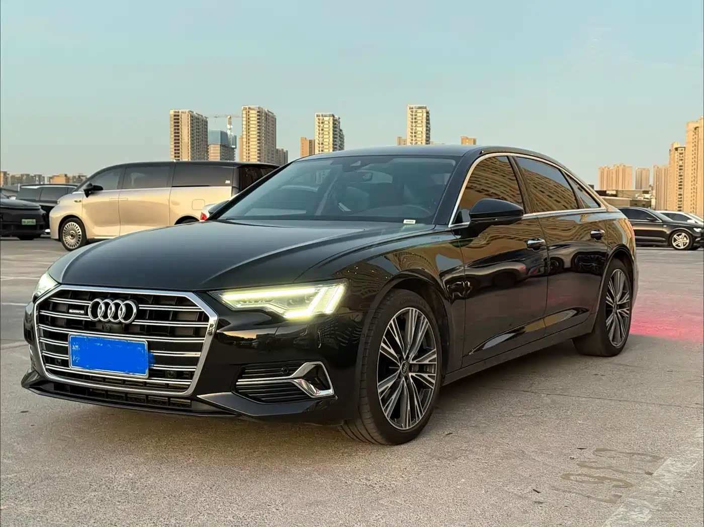 奥迪A6L 2023款 45 TFSI 臻选致雅型 2023