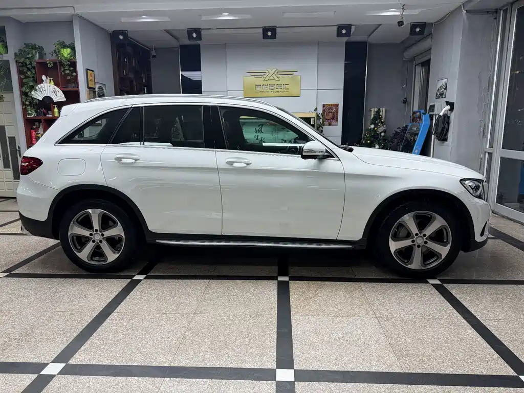 Mercedes-Benz GLC — миниатюра 7