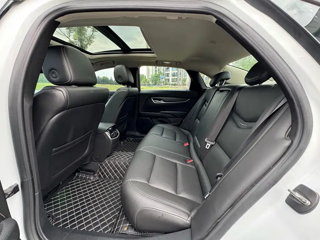 Cadillac XTS — миниатюра 12