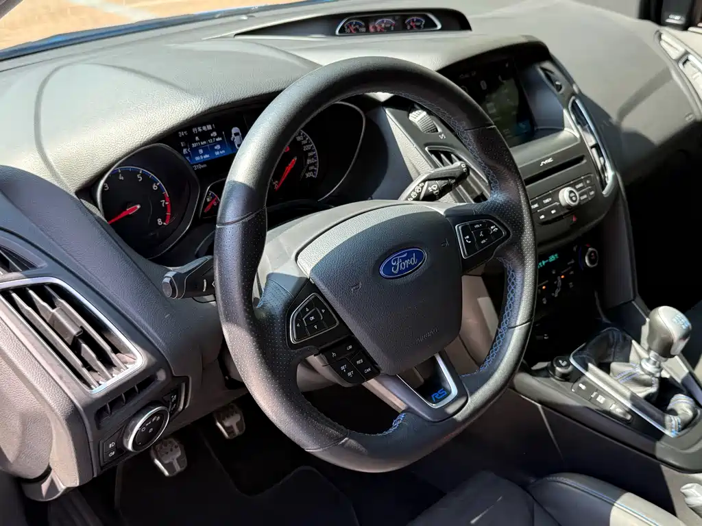 Ford Focus (Import) — миниатюра 9