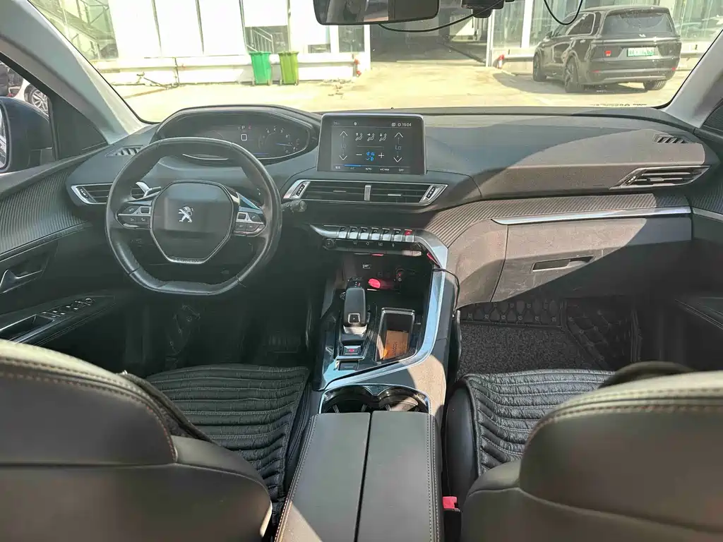 Peugeot 5008 — миниатюра 3