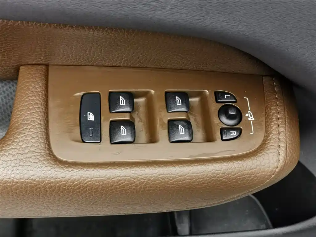 Volvo XC60 2022 B5 Luxury