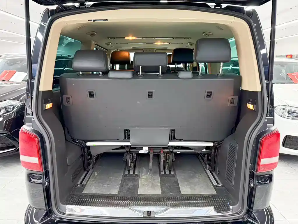 Volkswagen Multivan — миниатюра 21