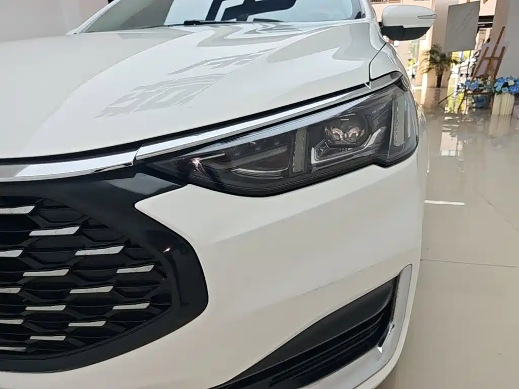 Ford Escort — миниатюра 24
