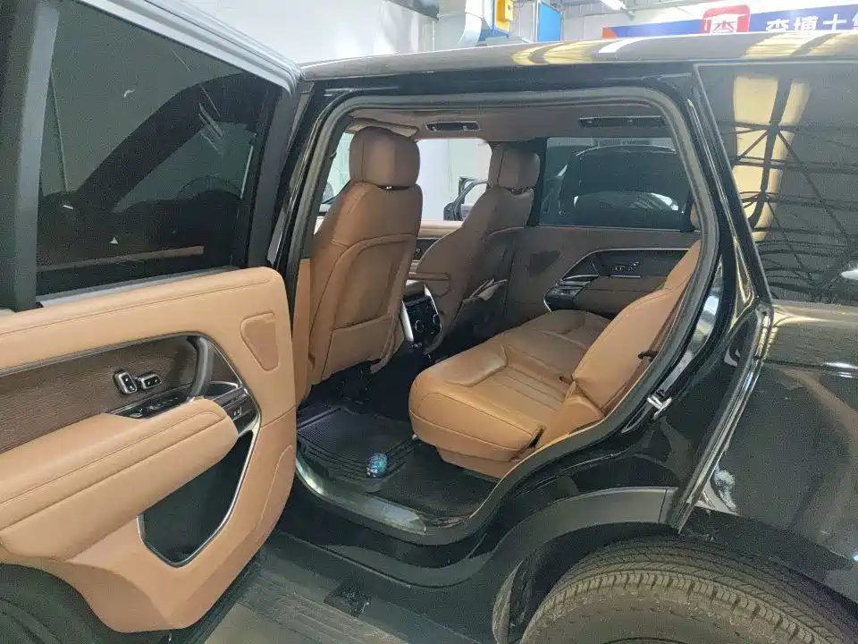 Land Rover Range Rover — миниатюра 5