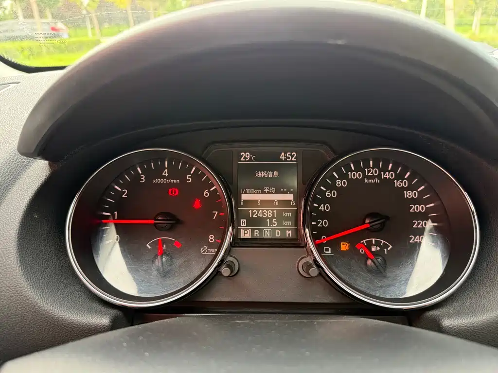Nissan Qashqai — миниатюра 7