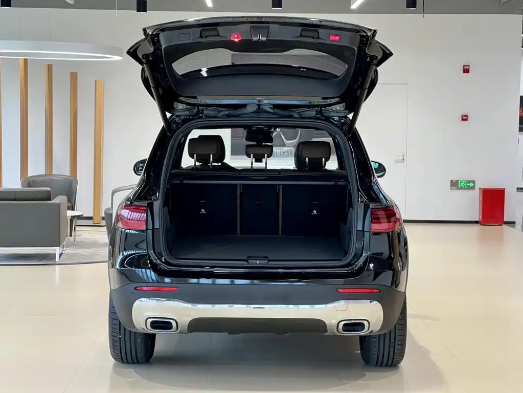 Mercedes-Benz GLB — миниатюра 16
