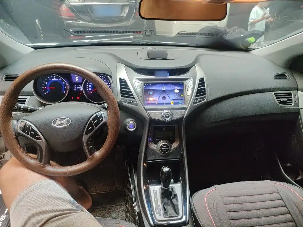 Hyundai Elantra Langdong — миниатюра 5
