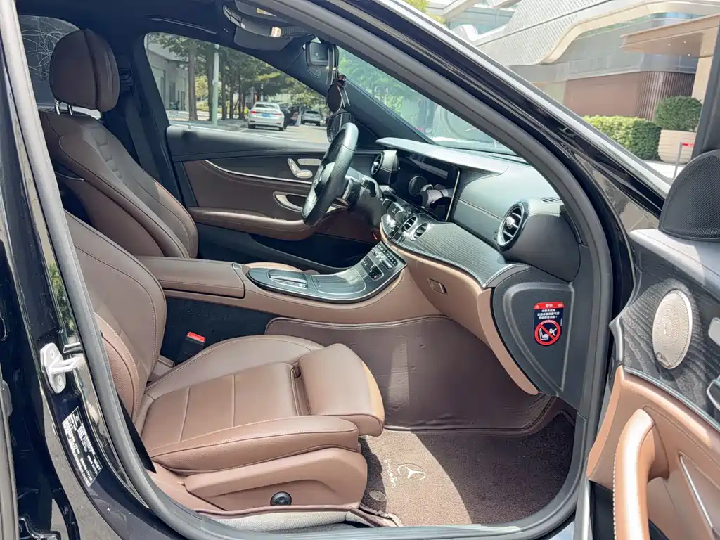 Mercedes-Benz E-Class E 2022 E 300 L Luxury