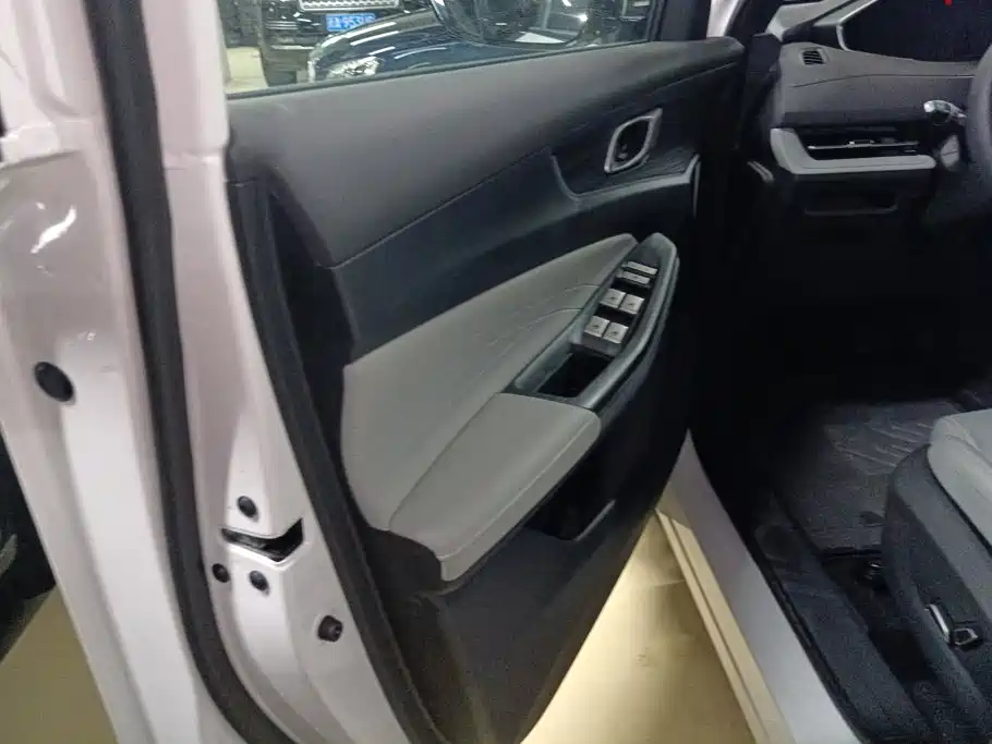 Changan CS55PLUS PHEV — миниатюра 7