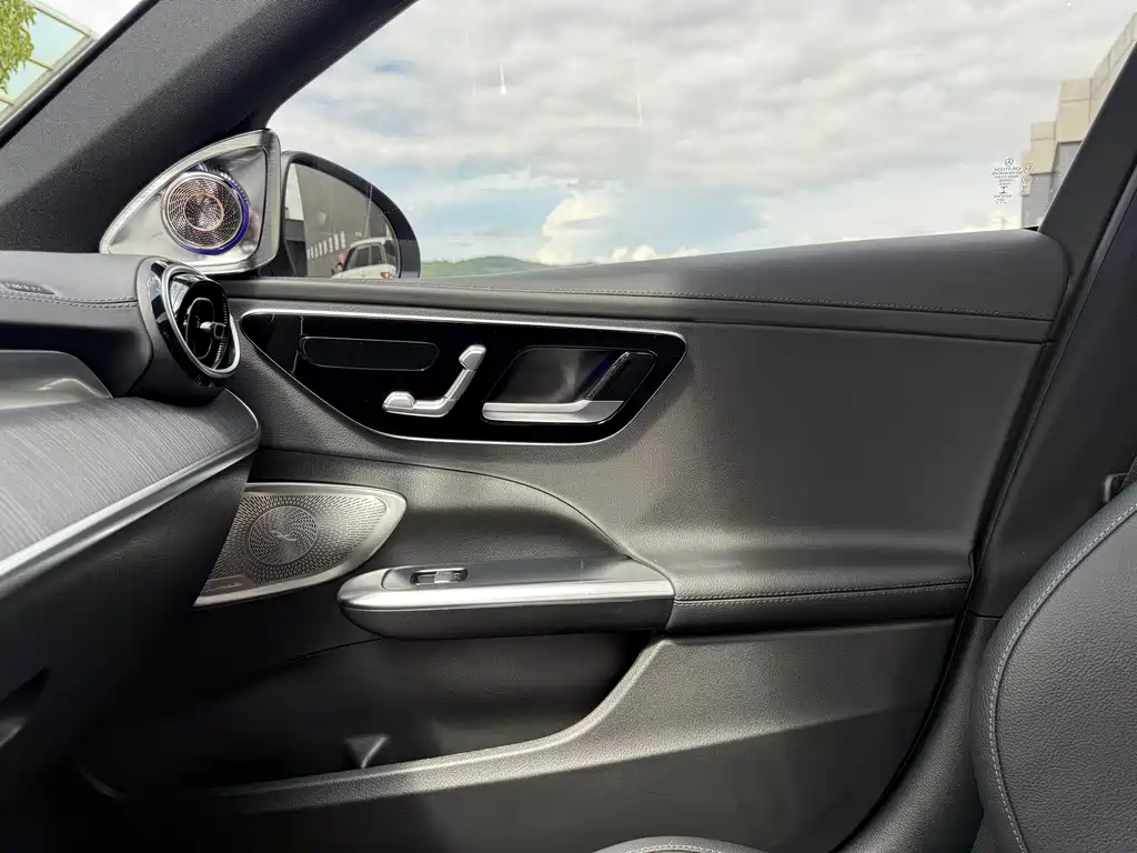 Mercedes-Benz C-Class — миниатюра 28