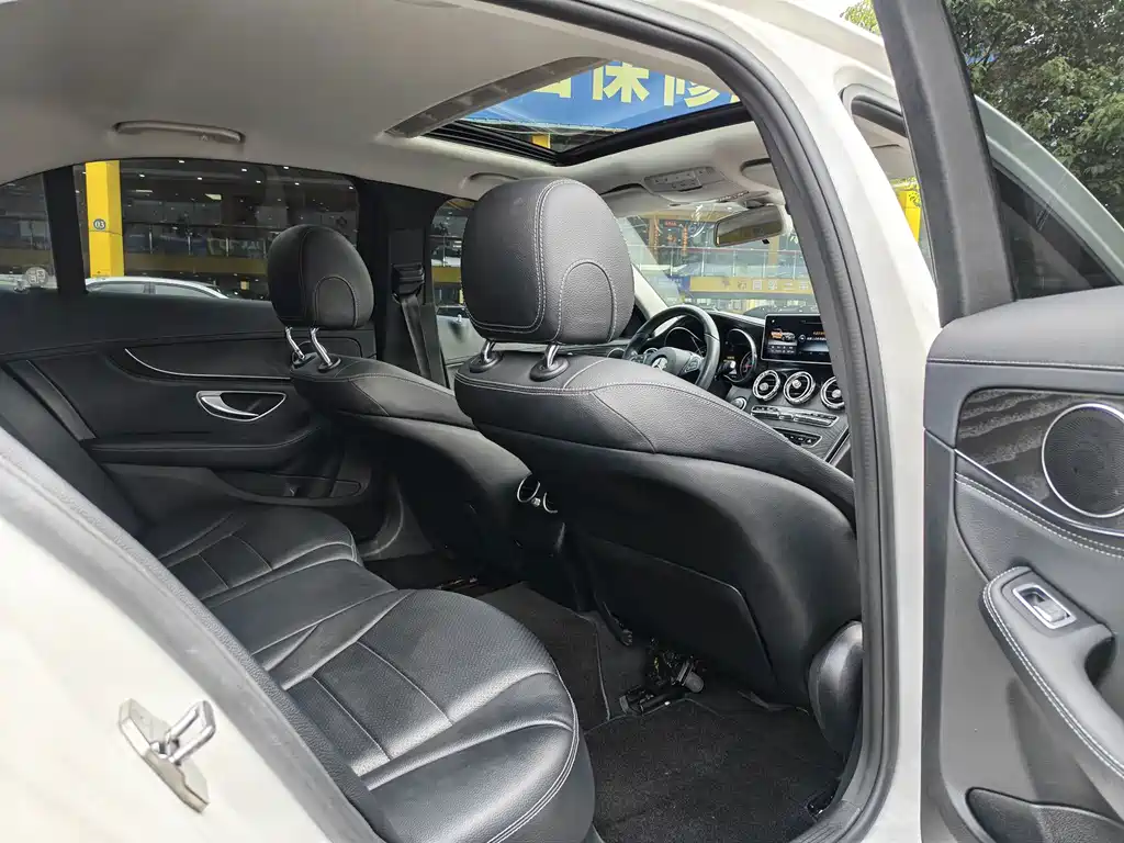 Mercedes-Benz C-Class — миниатюра 35