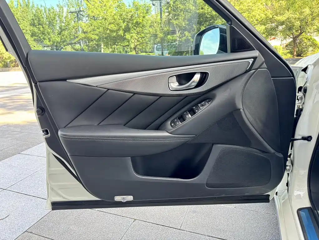 Infiniti Q50L — миниатюра 15