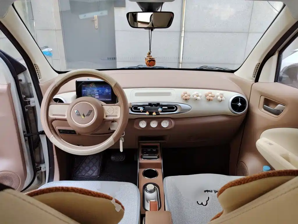 Wuling MINIEV — миниатюра 5