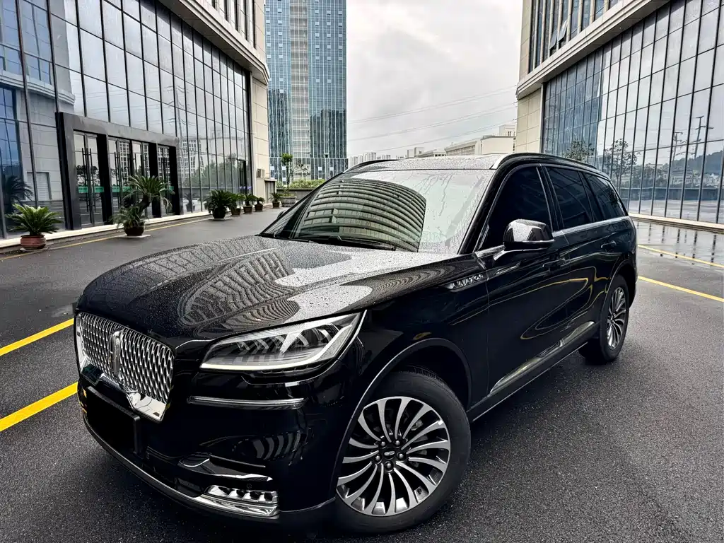 Lincoln Aviator