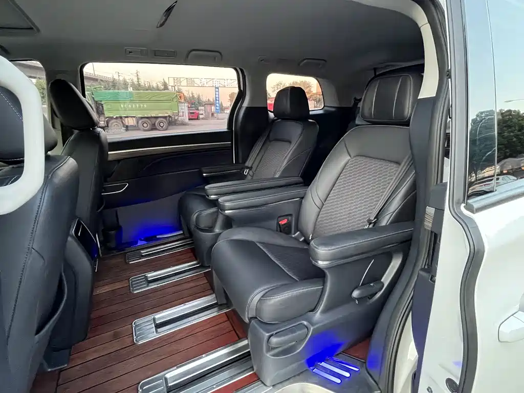 GAC Motor Trumpchi M8 — миниатюра 6