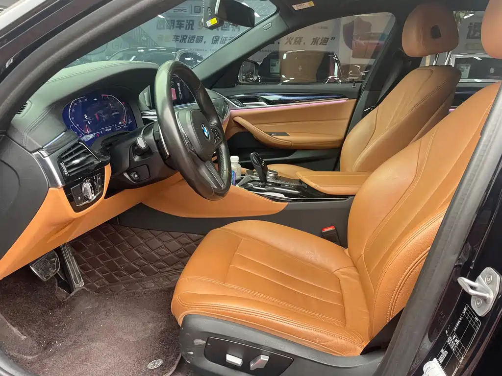BMW 5 Series — миниатюра 4