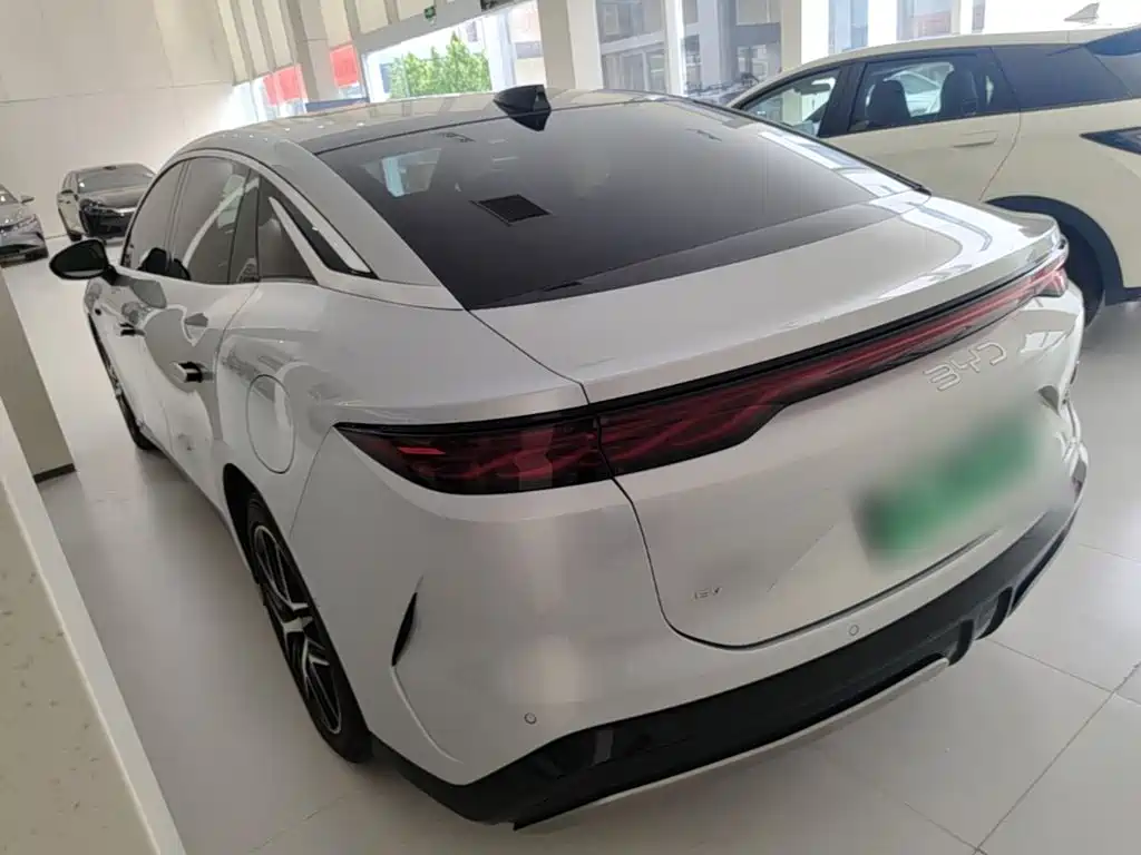 BYD Han L — миниатюра 23