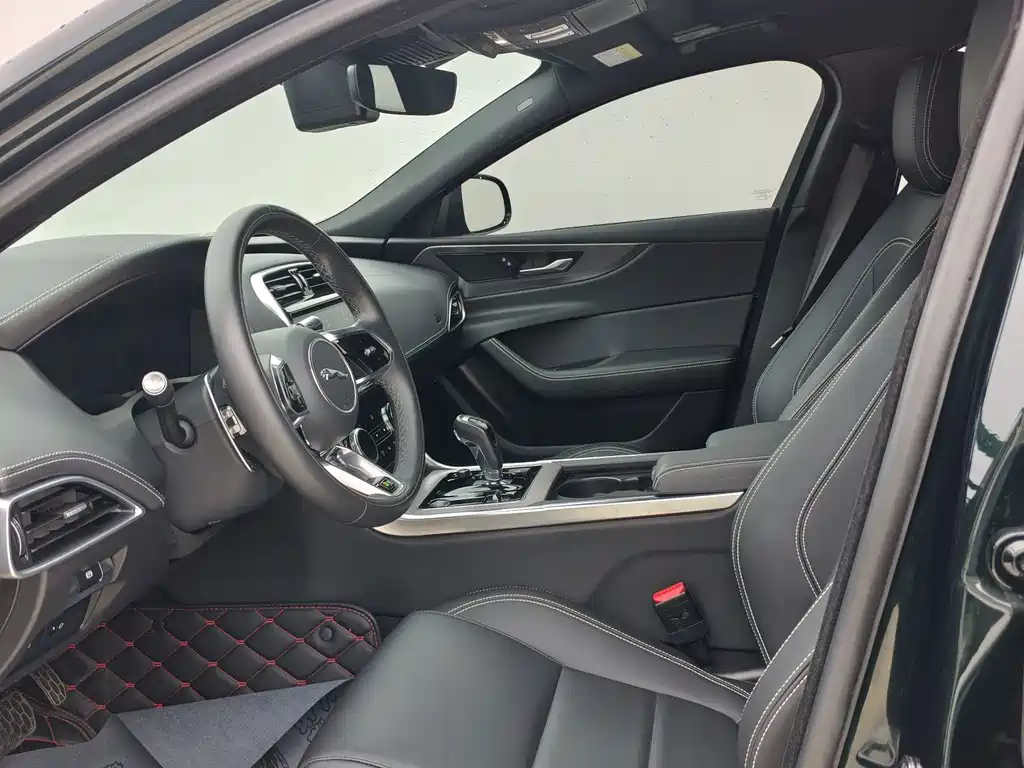 Jaguar XEL — миниатюра 4