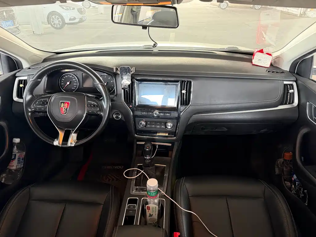 Roewe Roewe i6 Classic — миниатюра 9