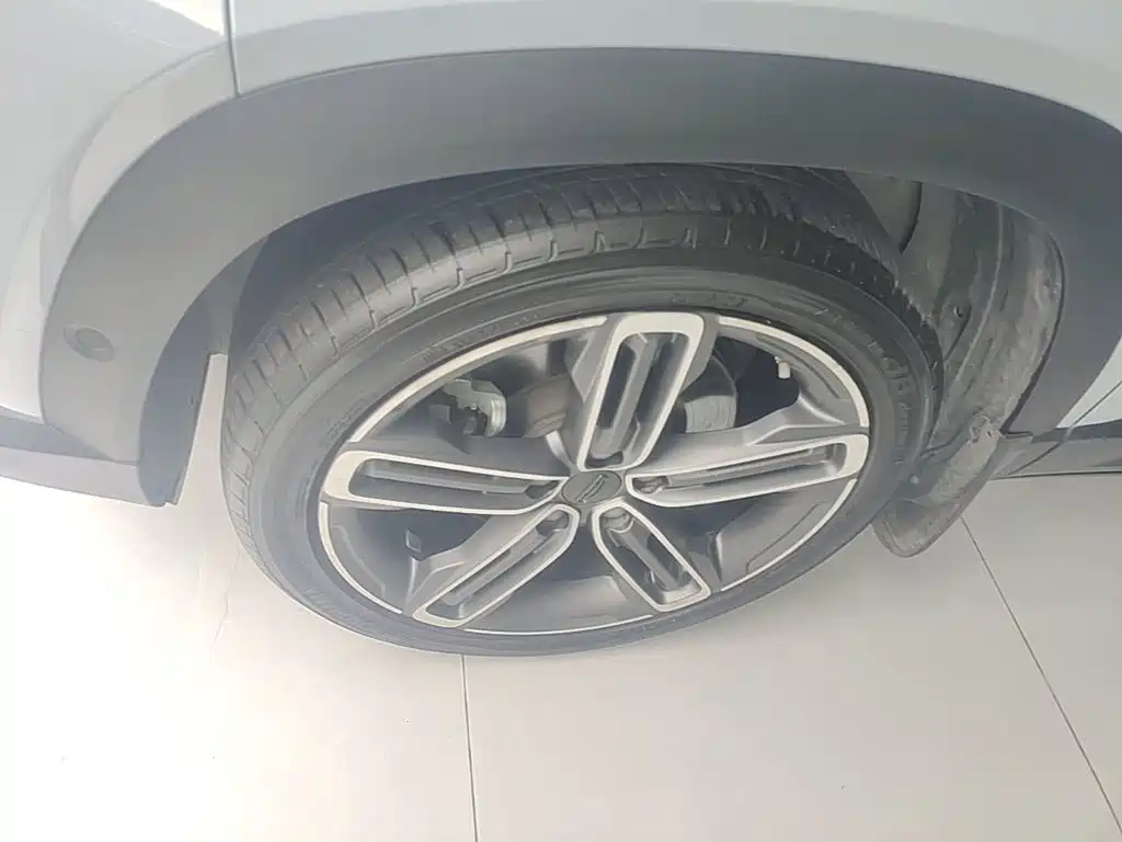 Geely Icon — миниатюра 23