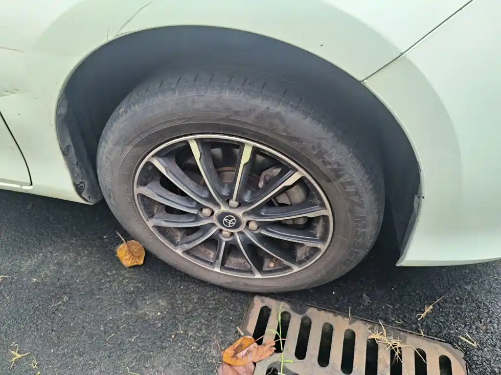 Toyota Yaris L — миниатюра 8