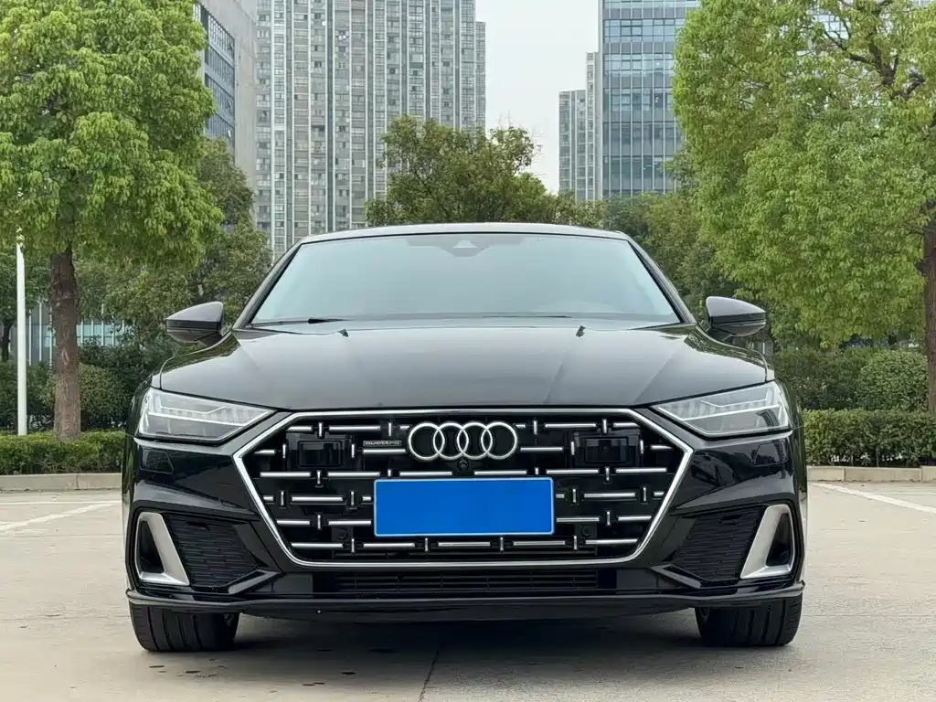 Audi A7L
