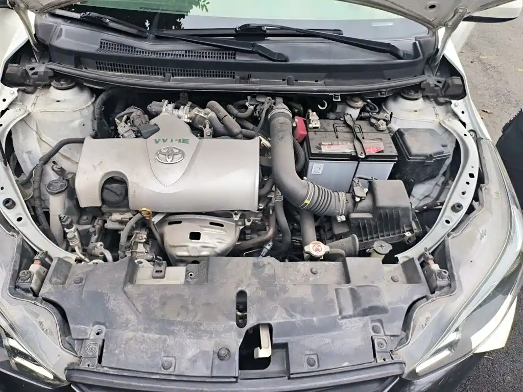 Toyota Yaris L — миниатюра 21